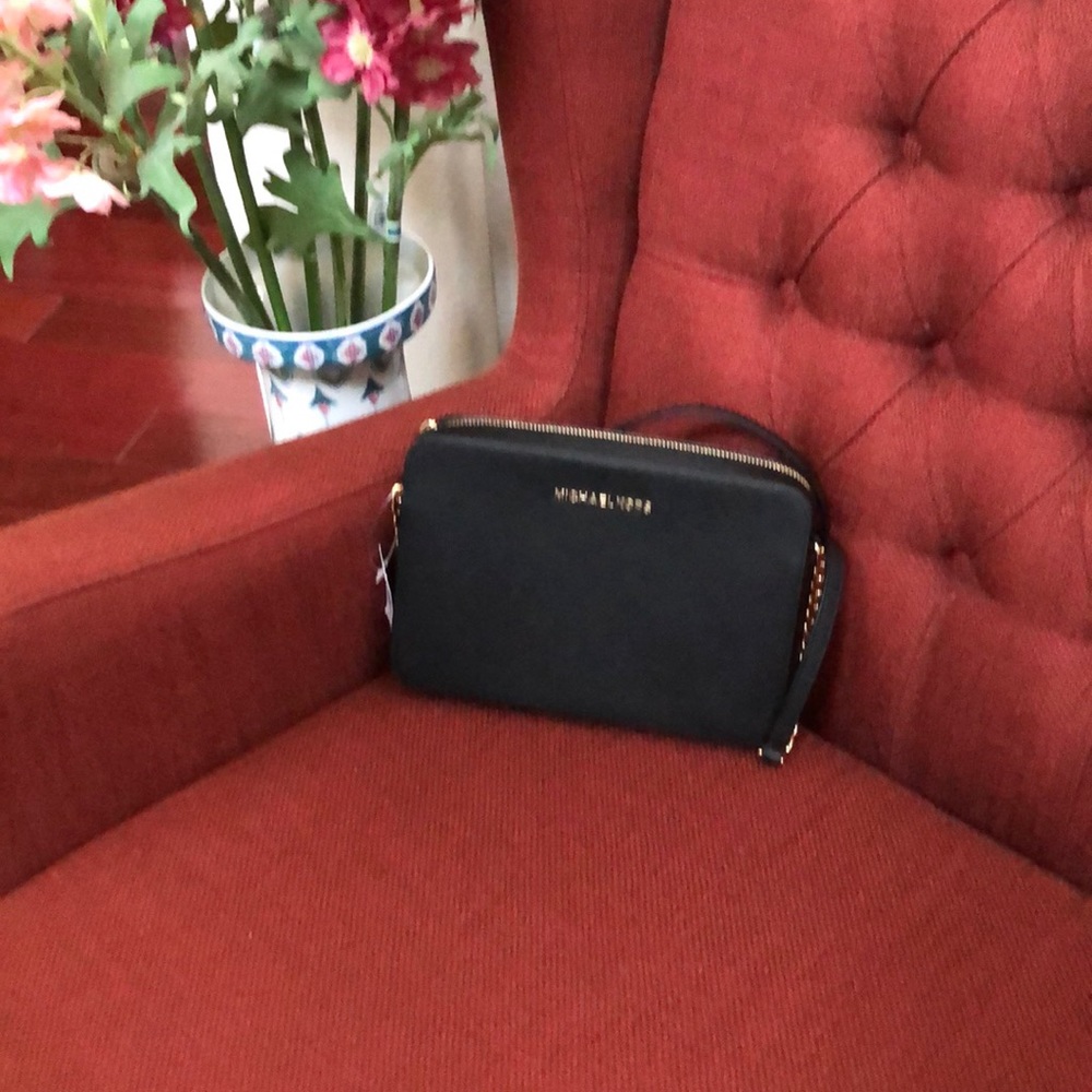 Michael Kors Jet Set Large EW Crossbody Black 4629